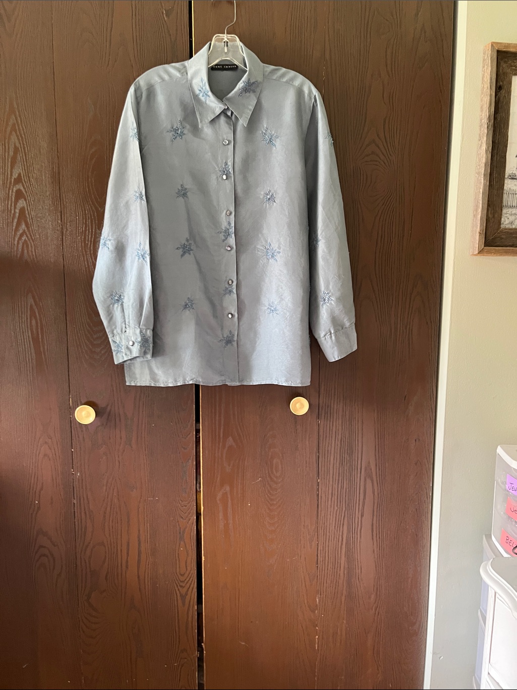 Anne Carson Long Sleeved Teal Blouse With Beaded Flowers. Size Xl